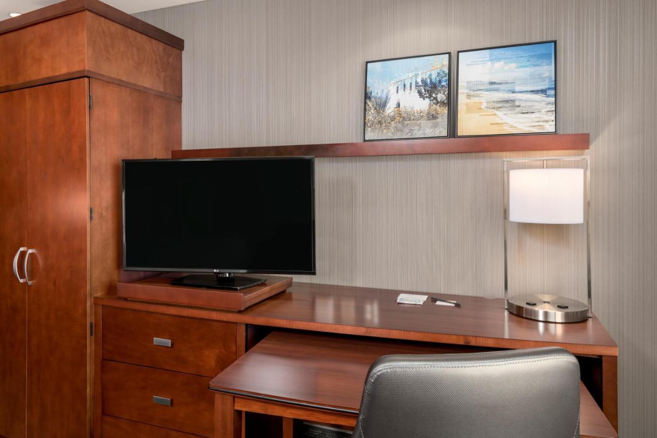Courtyard By Marriott San Diego Oceanside Esterno foto