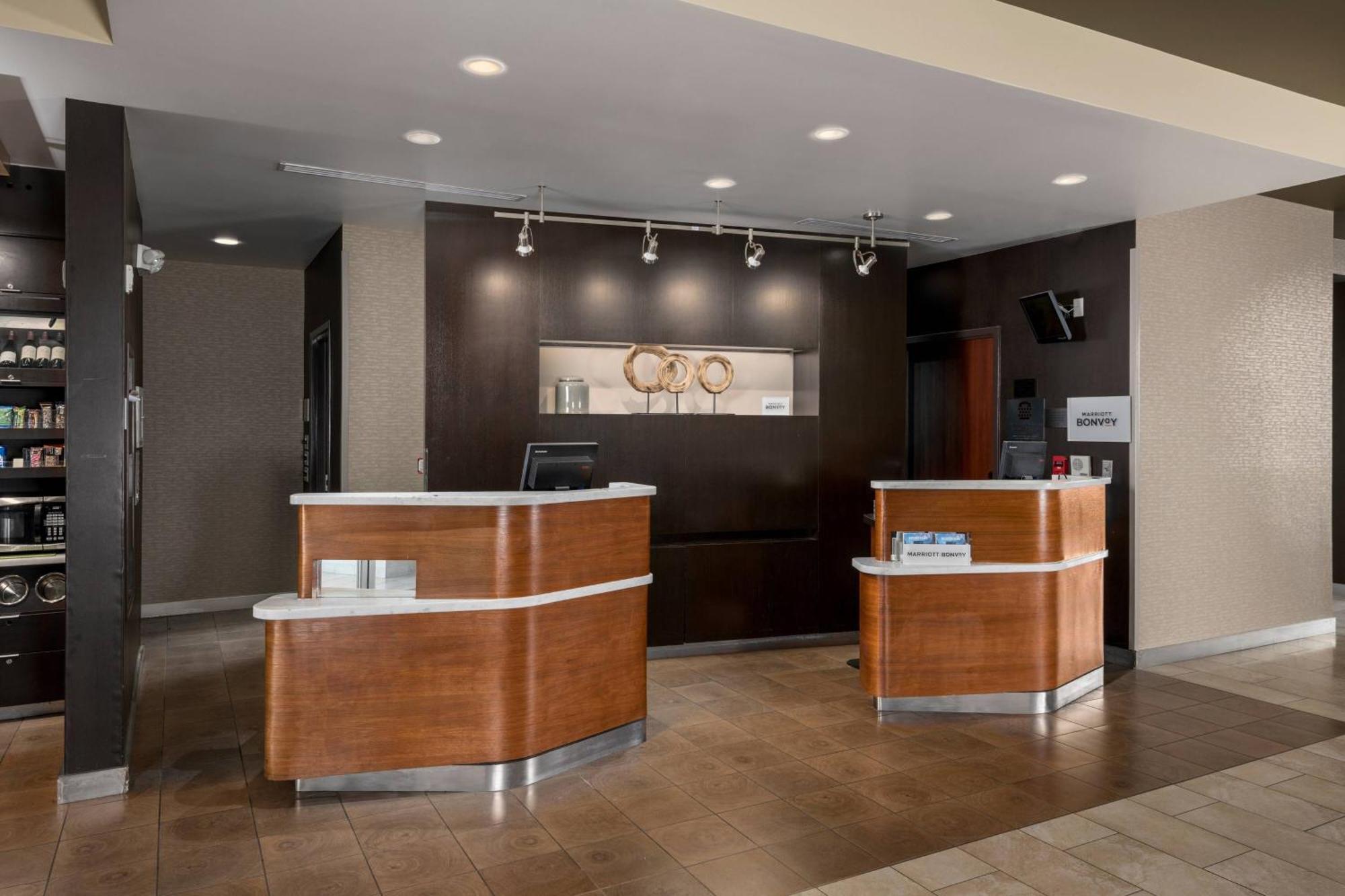 Courtyard By Marriott San Diego Oceanside Esterno foto