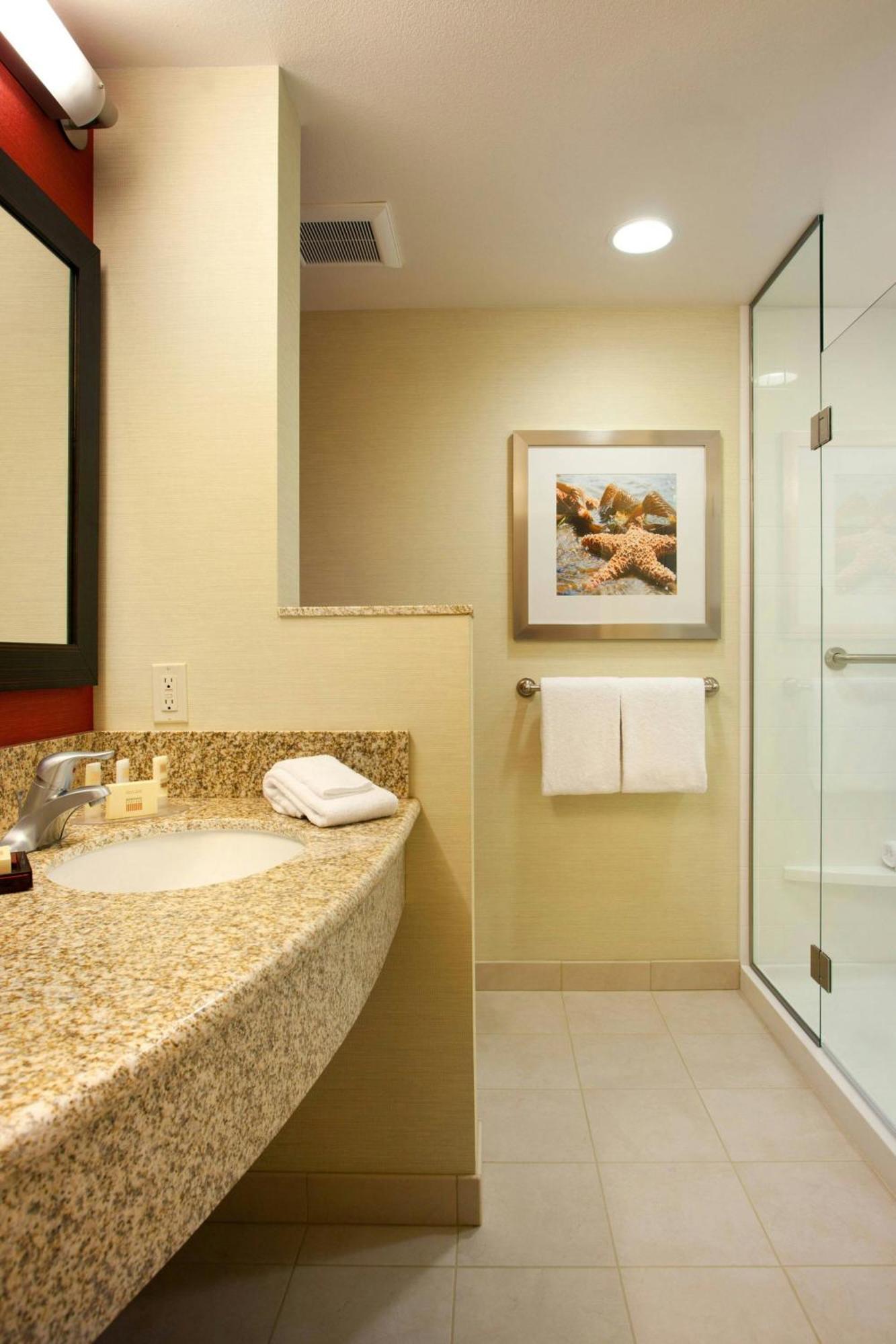 Courtyard By Marriott San Diego Oceanside Esterno foto