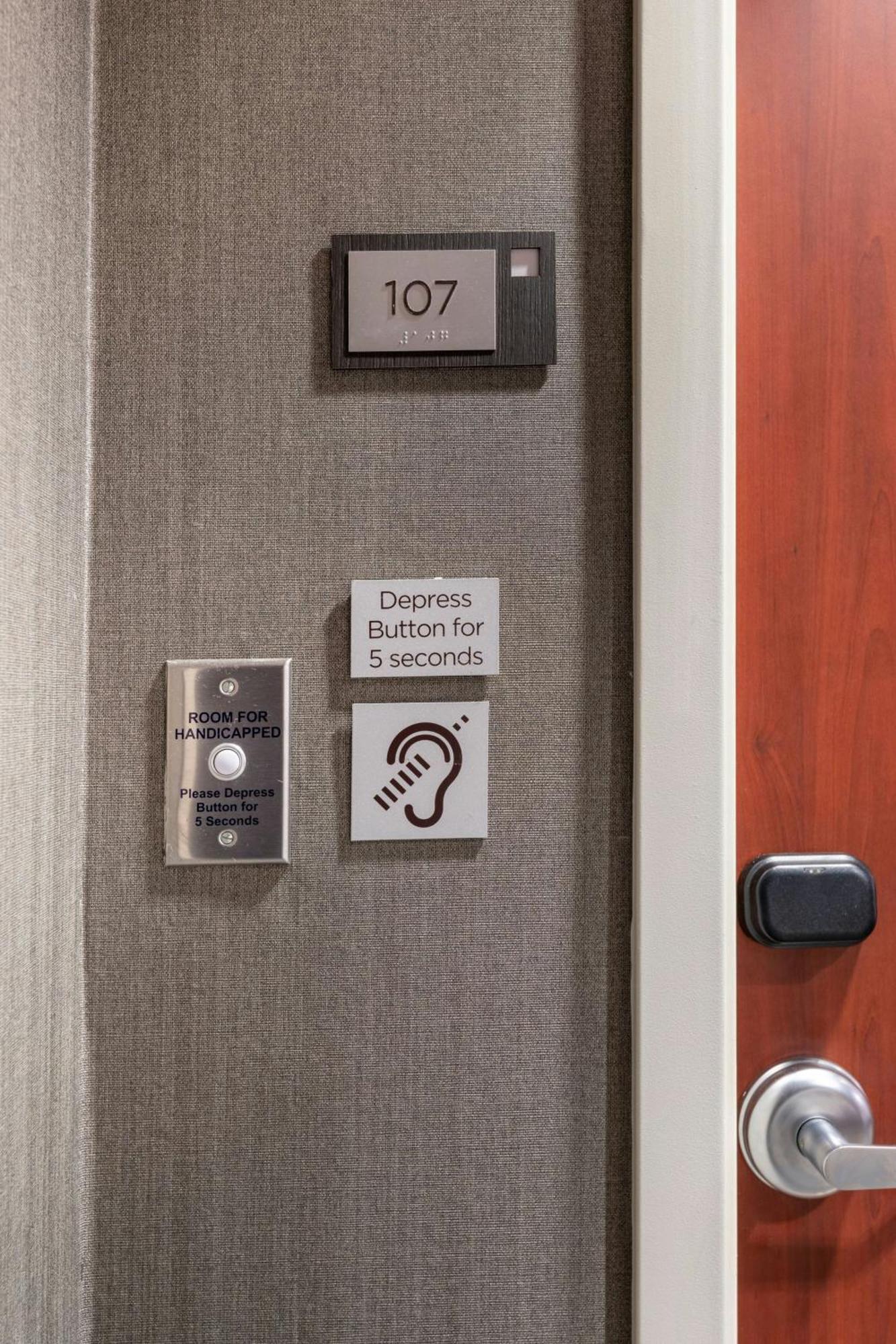 Courtyard By Marriott San Diego Oceanside Esterno foto