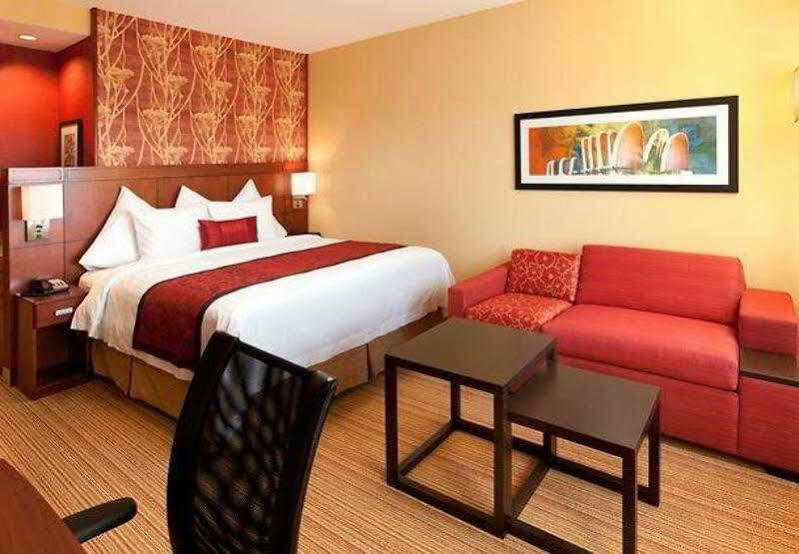 Courtyard By Marriott San Diego Oceanside Esterno foto